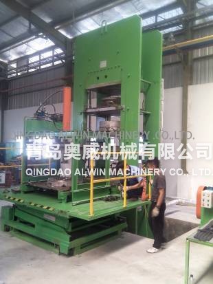 Solid Tire Curing Press